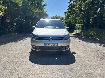 Volkswagen Touran 2.0 TDI Highline DSG - 2