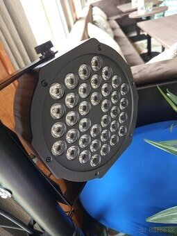 LED par - modré svetlo - s DO - 2
