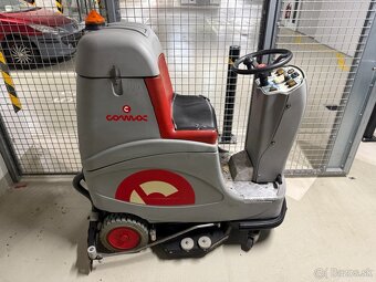 Umývací stroj Comac tripla 24b - 2