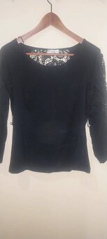 Nové tričko s čipkou S/36/8 - 2