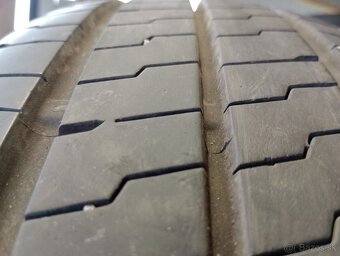 Predam 2ks pneu 215/75/r16C letne Continental - 2