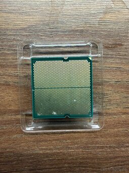 AMD Ryzen 5 7600X - 2