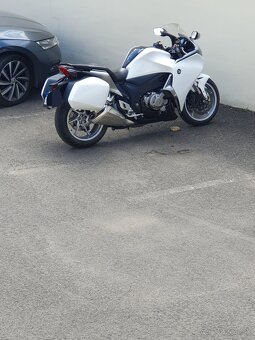 Honda vfr 1200f dct - 2