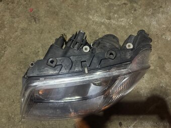 Predné lave svetlo vw passat b5,5 - 2