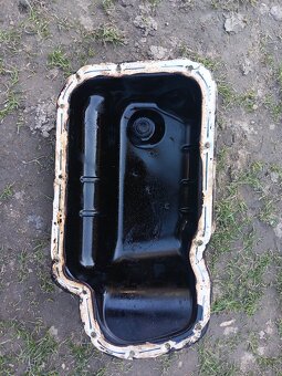 Olejova vana peugeot 1,4 benzin - 2