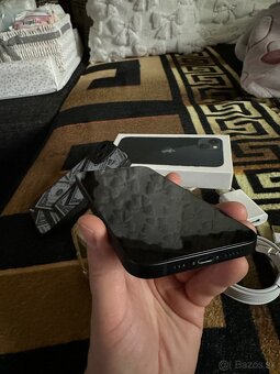 iPhone 13 Midnight s komplet príslušenstvom - 2