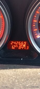 Predam mazdu 6 2.2  MZR - 2