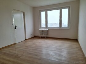 Predám veľký 2 izbový byt s balkónom v Tornali - 2