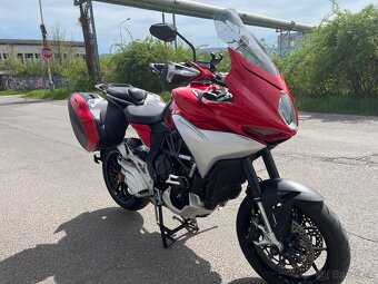 MV Agusta Turismo Veloce 800 - 2