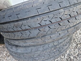 Predam pneu 215/70 r15c - 2