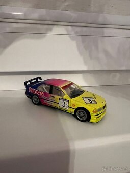 Závodné BMW E36 1:43 - 2