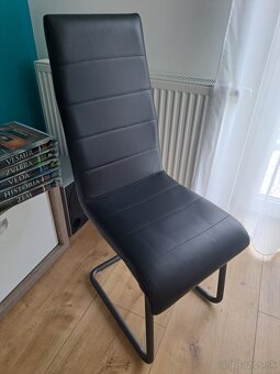 Elegantné a originálne jedálenské stoličky - 2