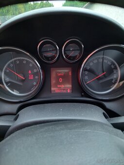 Opel astra gtc - 2