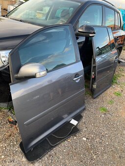 Predam VW Touran Dvere predne, zadne - 2