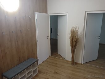 Veľký 3-izbový byt, 88 m2, Dubnica nad Váhom - 2