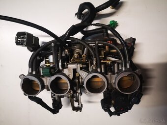 Vstrekovacia rampa yamaha r1 - 2