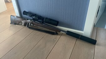 Tikka T3x Hunter , Tlmič stalon , optika deň/noc X-Sight 4k - 2