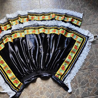 Kroj Piešťany zástery - predná a zadná - 2