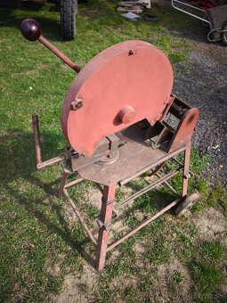 Stojanová rozbrusovačka - 2