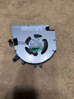 Predám použitý ventilátor procesora do notebooku Dell 15 - 2