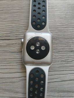 Apple Watch Series 3 38mm - 2