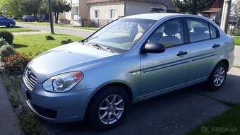 Hyundai Accent - 2
