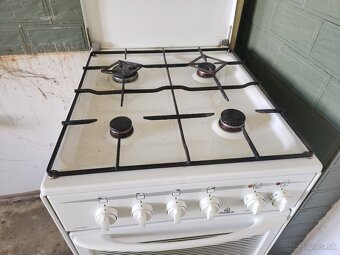 Plynovy sporak MORA 2220 - 2