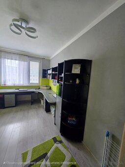 Darujem za odvoz nábytok - 2