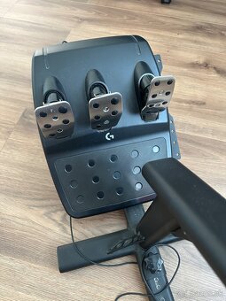 Logitech G923 - závodný volant a pedále pre PlayStation a PC - 2
