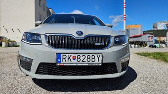 Škoda Octavia 2.0 TSI RS DSG - 2