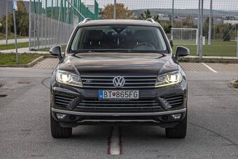 Volkswagen Touareg Executive 4Motion 3.0TDI V6 (2017-2019) - 2