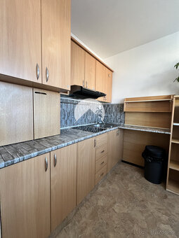 Reality KOMPLEX s.r.o. ponúka na PRENÁJOM garsónku priamo v  - 2