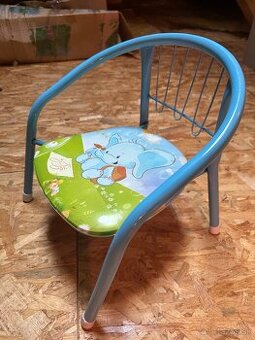 Detska stolicka, stolik, hracky, gumaky,  … - 2