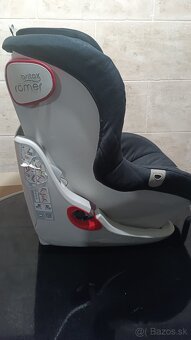 Predám auto sedačku - 2