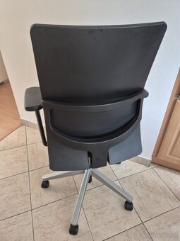 Kancelárska stolička - 2