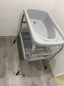 Chicco stolik prebaľovací s vaničkou - 2