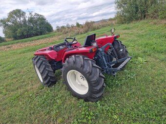 Traktor Antonio Carraro7500 - 2