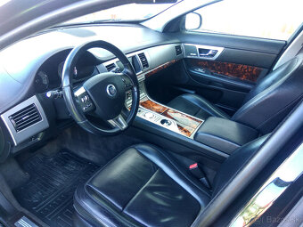 Jaguar XF 2.7D V6 Premium Luxury - 2