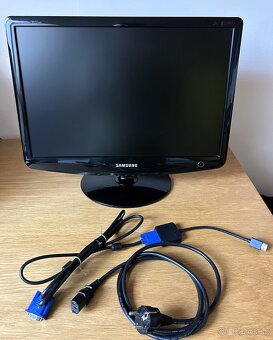 Monitor SAMSUNG 20" - 2