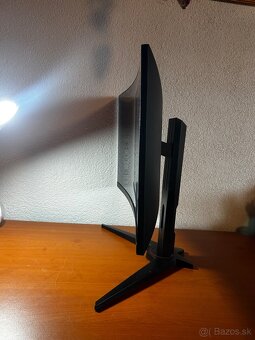 AOC monitor - 2