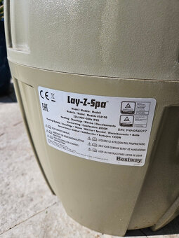 Bestway lazy-z-spa - 2
