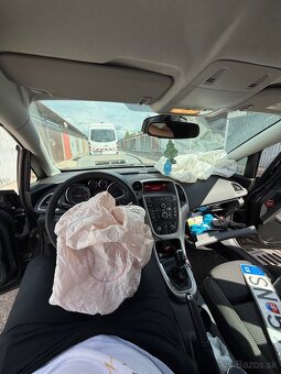 Opel Astra - 2