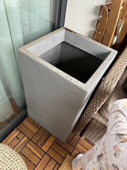 Kvetinace imitacia beton 2 ks - 2