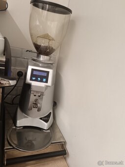 Predám profi dvojpákový kávovar Rancilio - 2