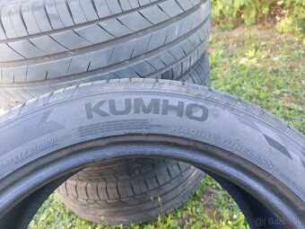 225/45 R17 Kumho Ecsta HS52 - 2