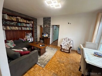 Priestranný trojizbový byt s balkónom – Lučenec - 2