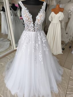 Predám nádherné úplne nové  snehové biele svadobné šaty - 2