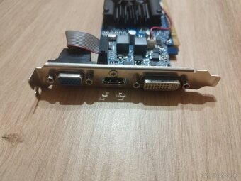 GIGABYTE GeForce 210 1GB - 2