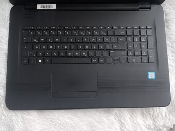 rozpredám na diely funkčný notebook Hp 17 - 2