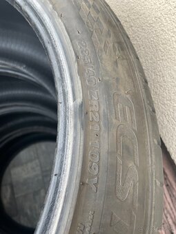 predam letne pneu 285/40 ZR21 - 2